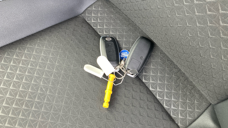 Nissan Juke 1.6 Hybrid N-Connecta 5dr Auto Hybrid Hatchback